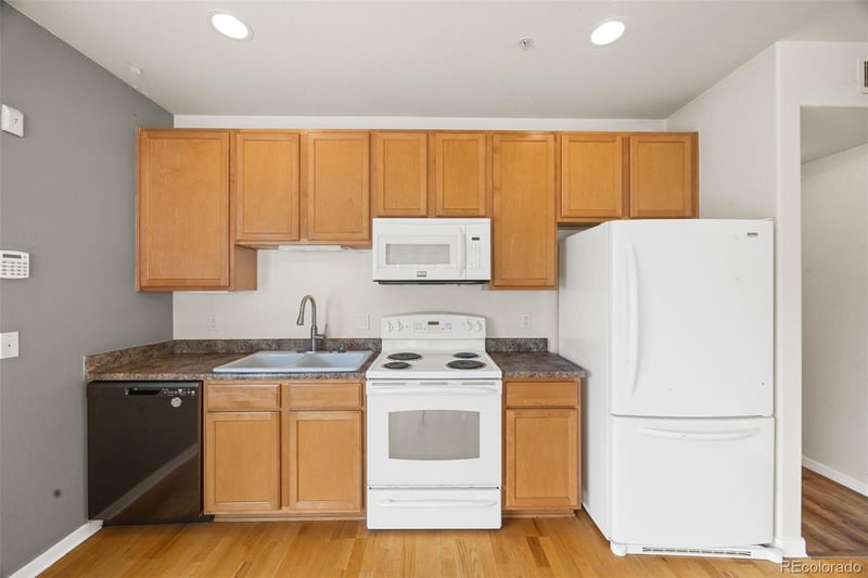 2389 S High St #5, Denver, CO 80210