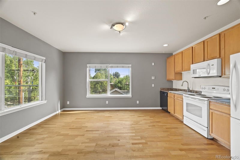 2389 S High St #5, Denver, CO 80210