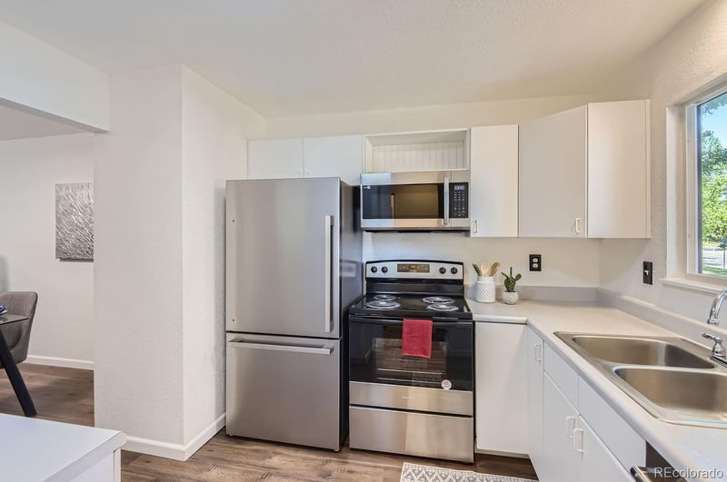7755 E Quincy Ave #T6, Denver, CO 80237