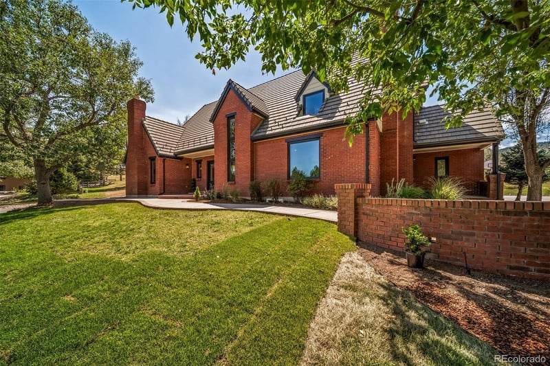 22 N Ranch Rd, Littleton, CO 80127