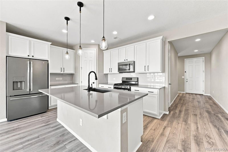 455 Blue Teal Dr, Castle Rock, CO 80104