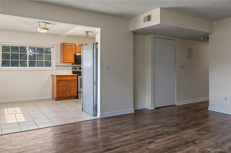 6800 E Tennessee Ave #612, Denver, CO 80224