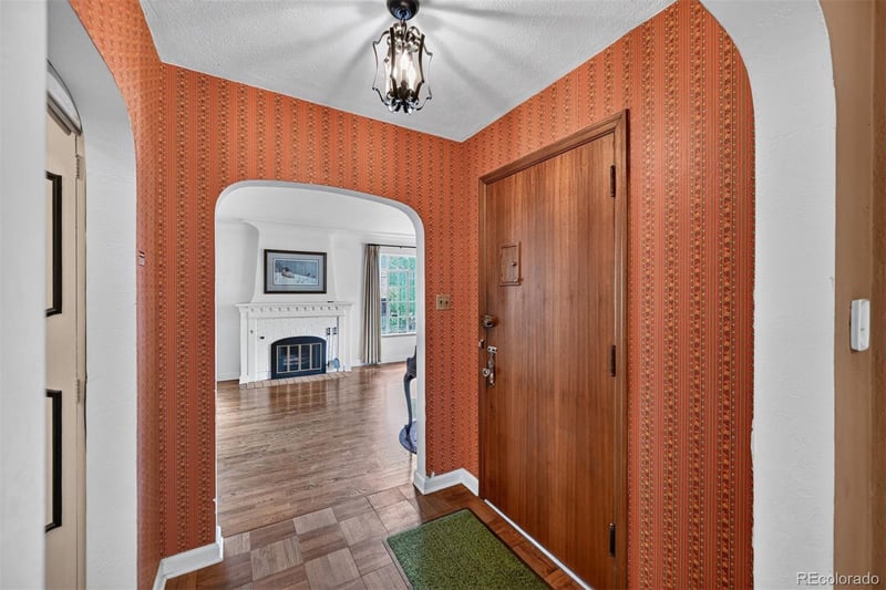 360 Jasmine St, Denver, CO 80220