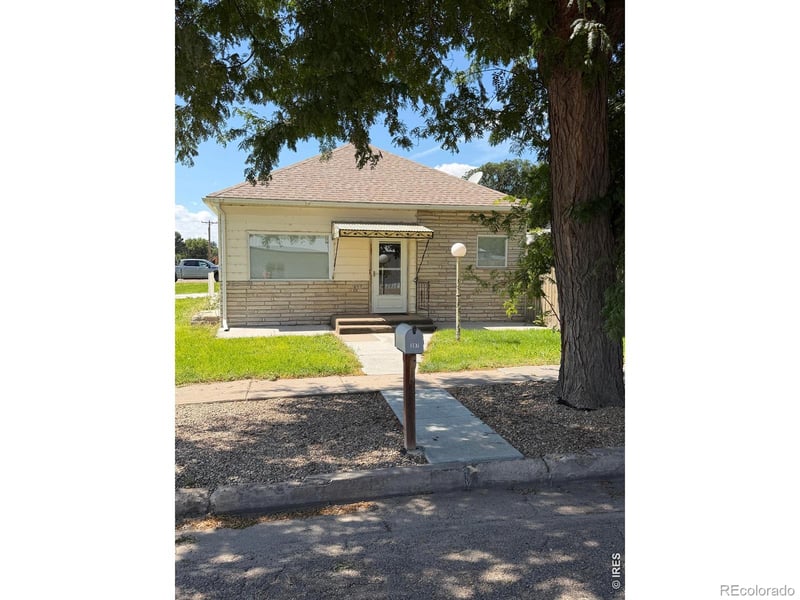 307 16th St, Burlington, CO 80807