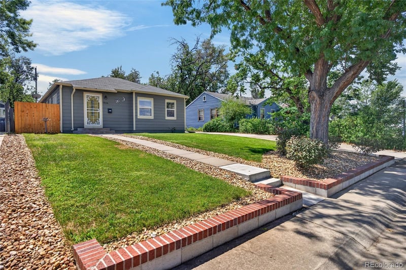 2836 W Irvington Pl, Denver, CO 80219
