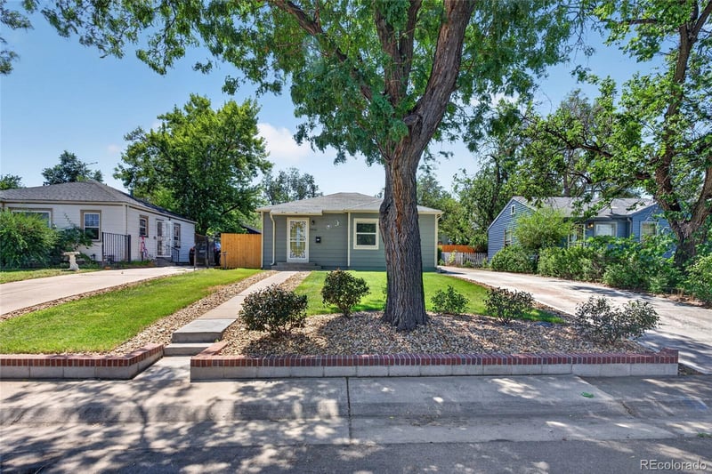 2836 W Irvington Pl, Denver, CO 80219
