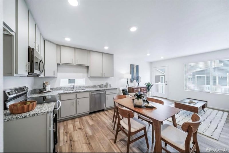 46542 Avery Ln, Bennett, CO 80102
