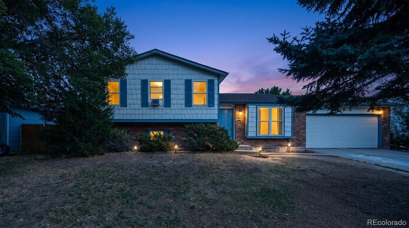 1110 S Salida Way, Aurora, CO 80017