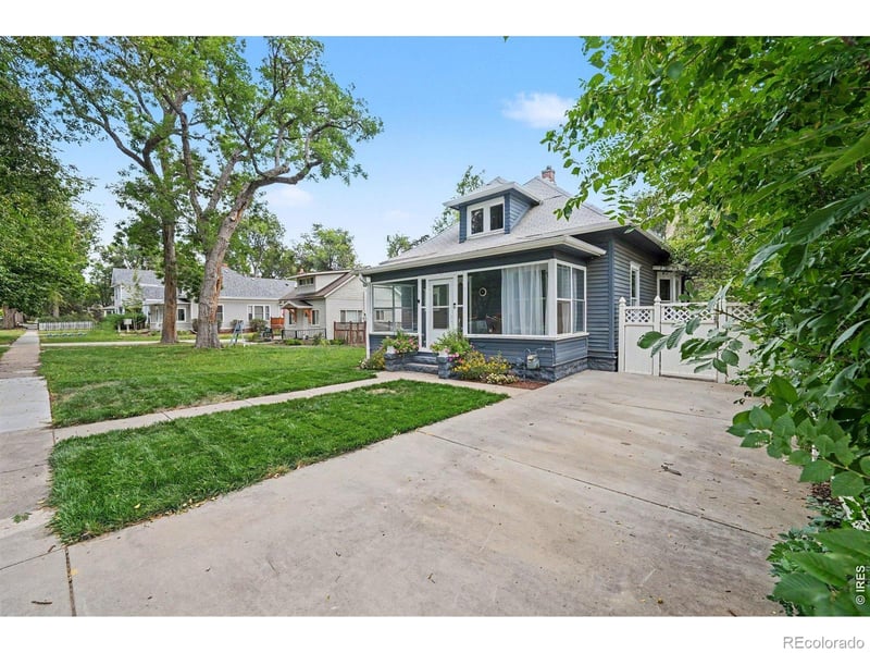 330 Collyer St, Longmont, CO 80501