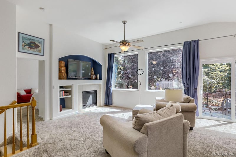 10144 Dogwood St, Longmont, CO 80504