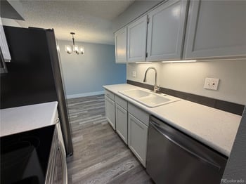 209 E Highline Cir #202, Centennial, CO 80122
