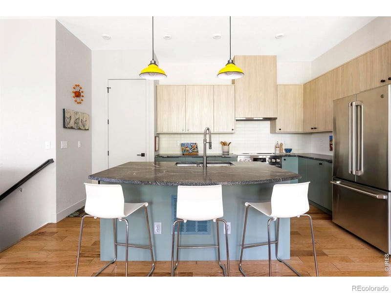 865 Stagecoach Dr, Lafayette, CO 80026