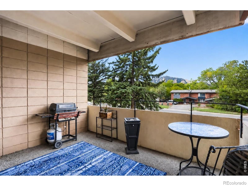 500 Mohawk Dr #202, Boulder, CO 80303
