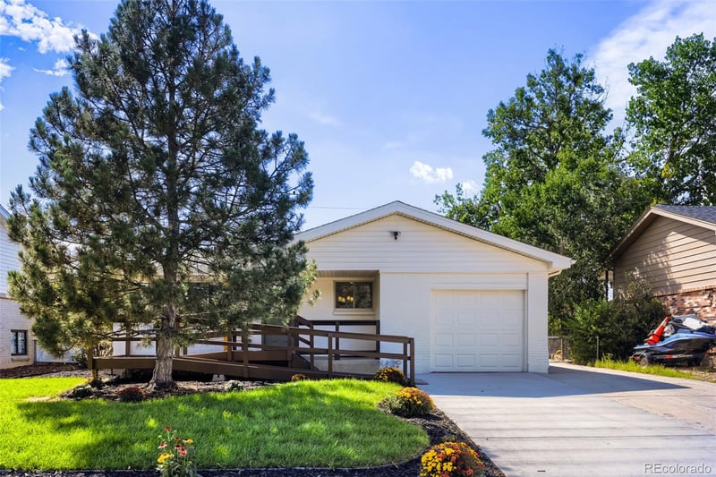 3211 Billings St, Aurora, CO 80011