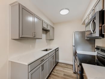 384 S Ironton St #401, Aurora, CO 80012