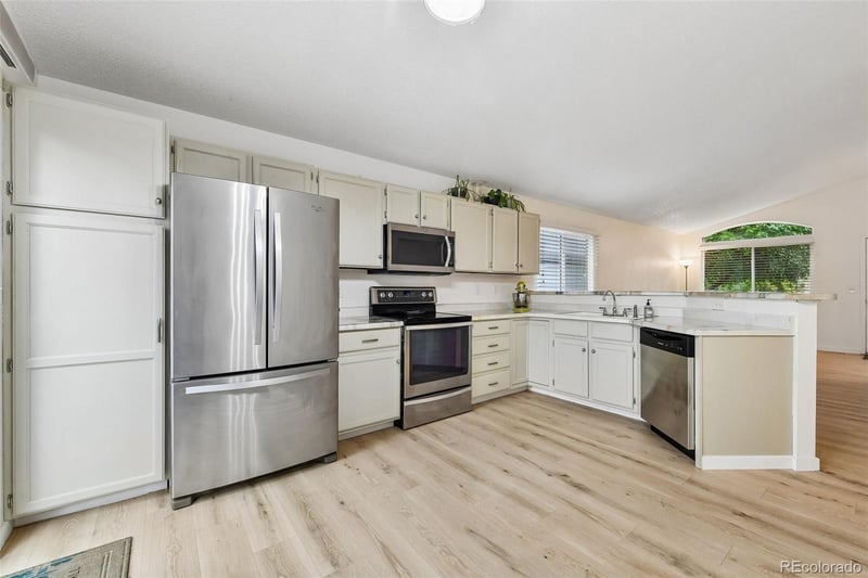 6152 Perry St, Arvada, CO 80003