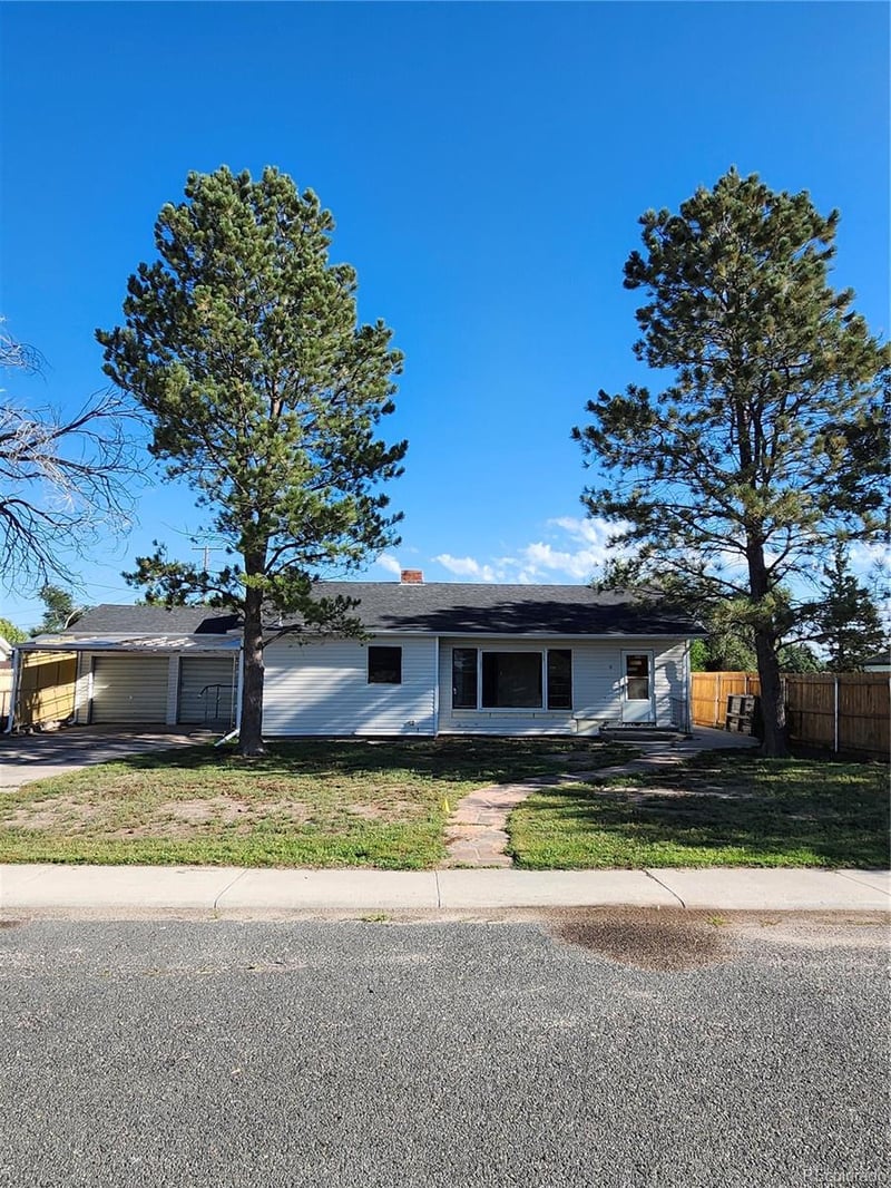 1134 4th St, Limon, CO 80828