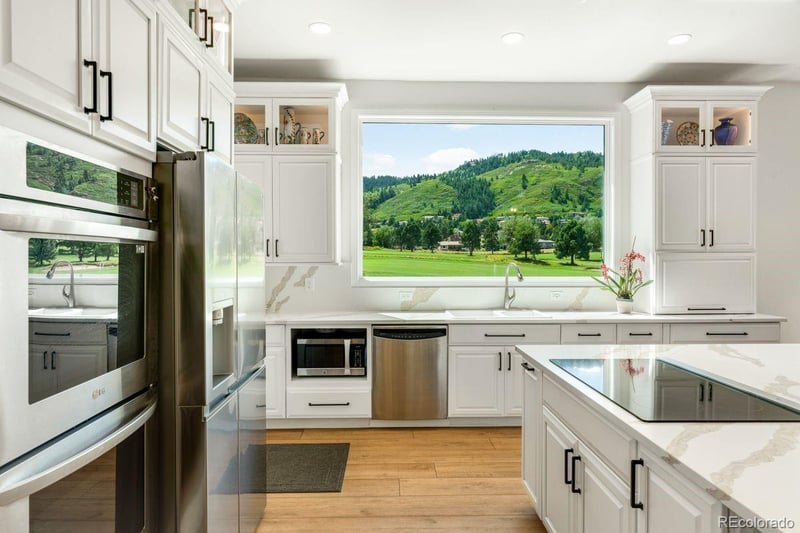 6653 Bright Water Trl, Littleton, CO 80125