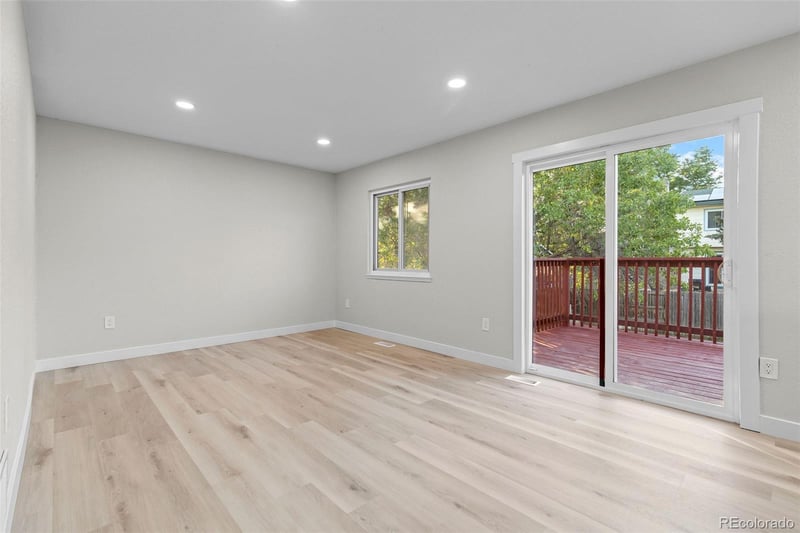 18842 E Oregon Dr, Aurora, CO 80017