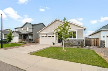 27656 E 10th Dr, Aurora, CO 80018