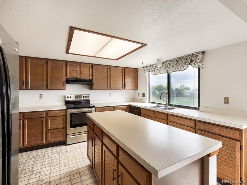 12158 W Park Hill Pl, Littleton, CO 80127