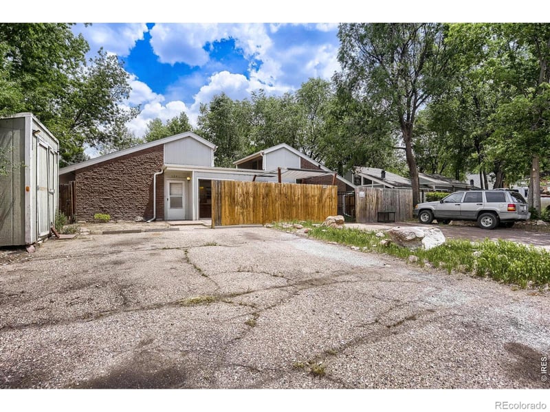 308 25th Ave Ct, Greeley, CO 80631