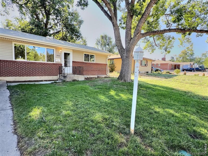 1944 23rd Ave Ct, Greeley, CO 80634