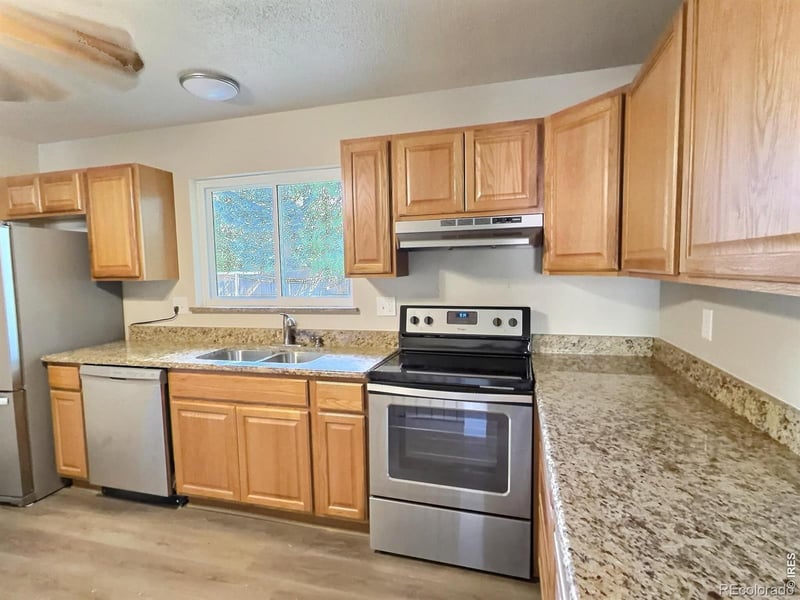 1944 23rd Ave Ct, Greeley, CO 80634