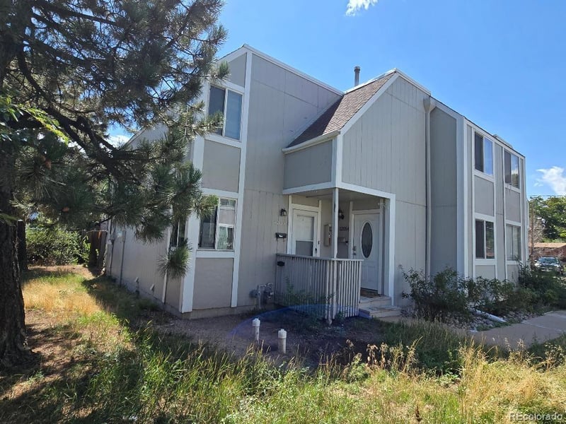 12056 E 25th Ave, Aurora, CO 80010