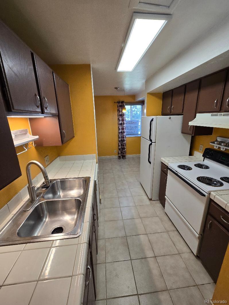 12056 E 25th Ave, Aurora, CO 80010