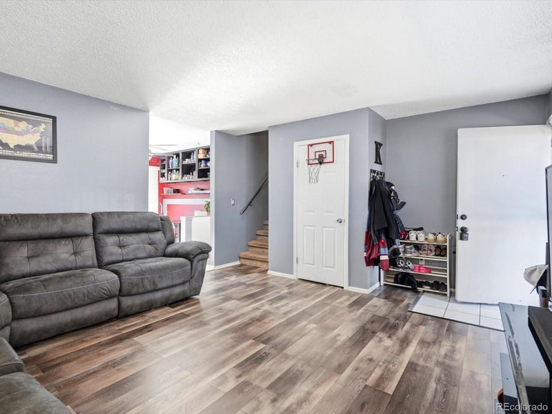 1736 S Olathe St, Aurora, CO 80017