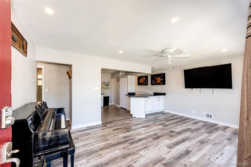10880 Mildred Dr, Northglenn, CO 80233