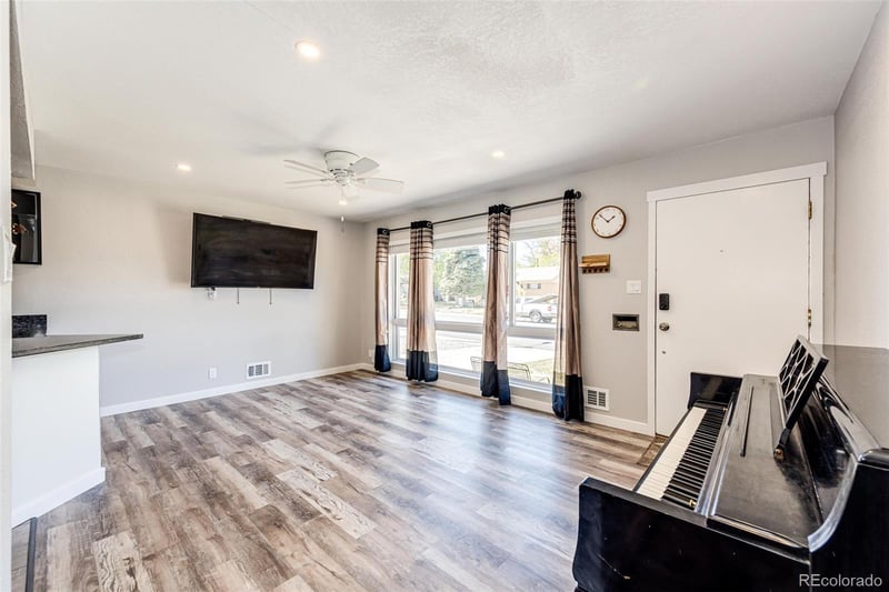 10880 Mildred Dr, Northglenn, CO 80233
