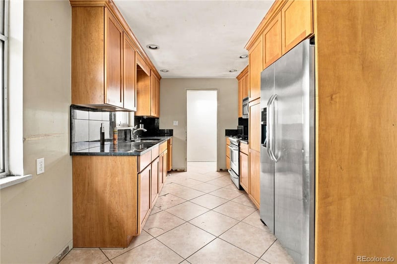 6974 S Lakeview St, Littleton, CO 80120