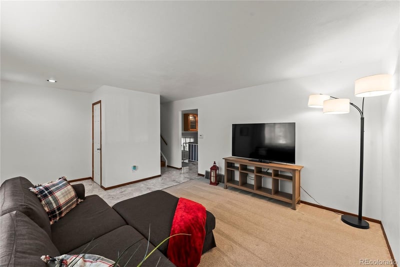 4025 N Carefree Cir, Colorado Springs, CO 80917