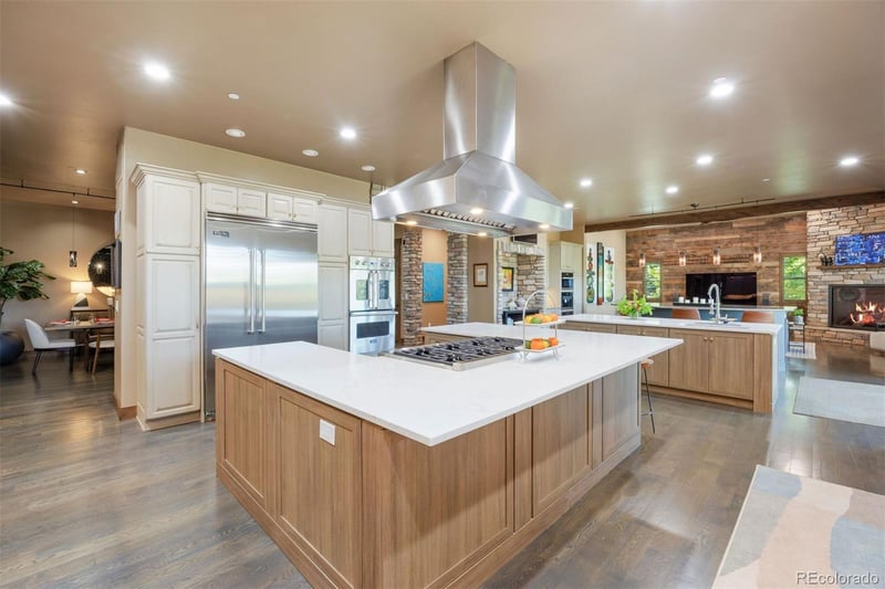 2607 Hawken Dr, Castle Rock, CO 80109