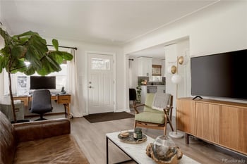 3233 Jasmine St, Denver, CO 80207