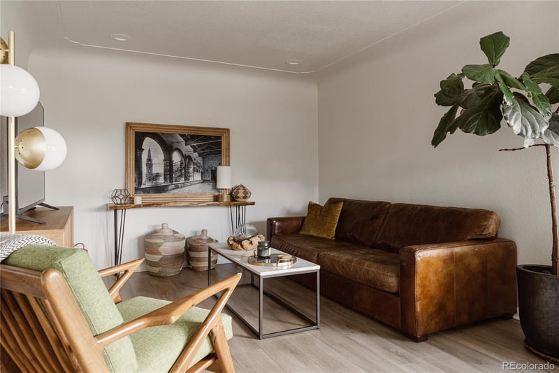 3233 Jasmine St, Denver, CO 80207