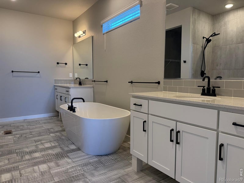 1116 Coyote Ln, Wiggins, CO 80654
