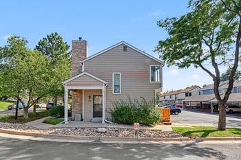 822 Summer Dr, Highlands Ranch, CO 80126