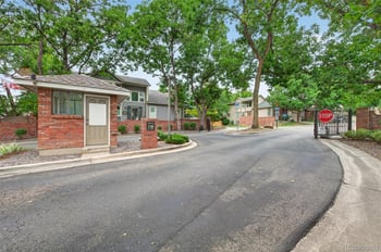 2577 S Independence Ct, Denver, CO 80227