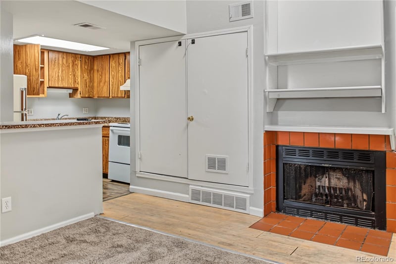 17074 E Tennessee Dr #211, Aurora, CO 80017