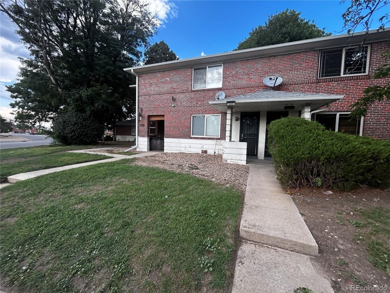 10207 E 14th Ave, Aurora, CO 80010