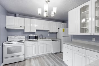 1008 N Corona St #501, Denver, CO 80218
