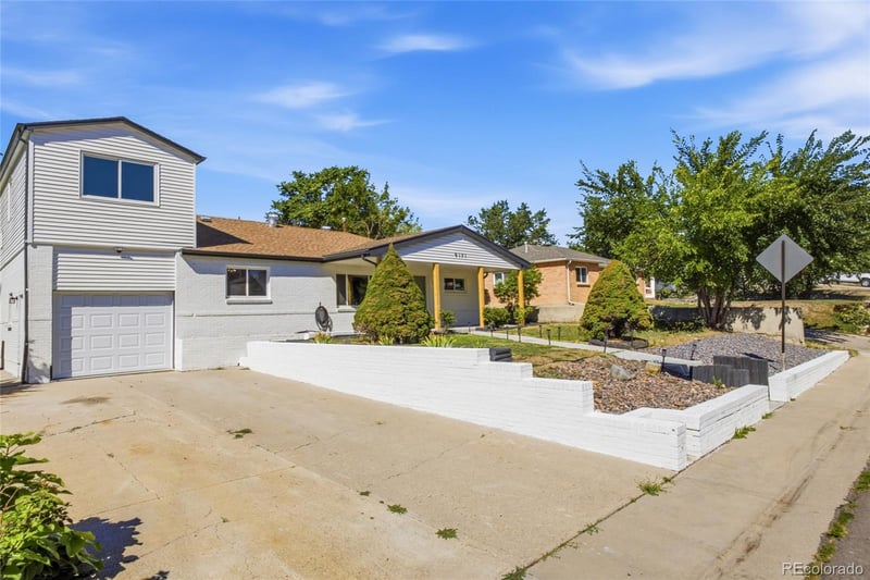 9171 Fir Dr, Thornton, CO 80229