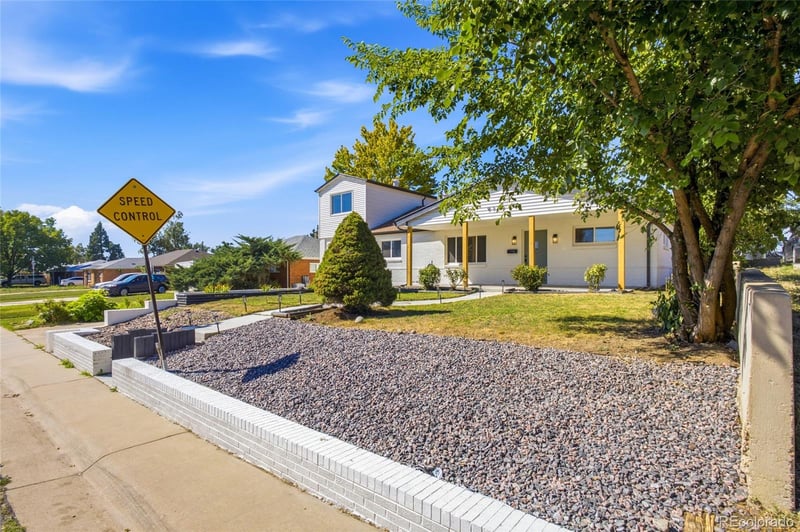 9171 Fir Dr, Thornton, CO 80229