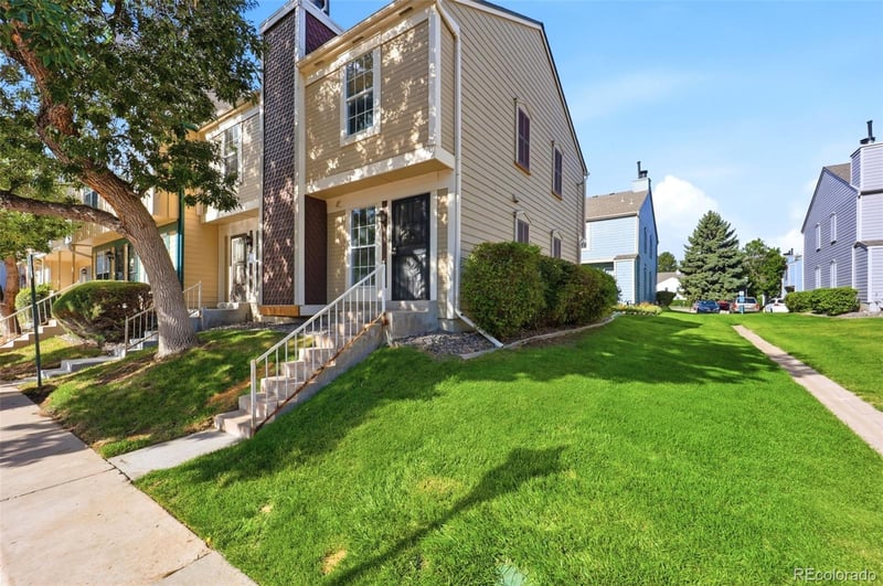 1661 S Idalia Cir #A, Aurora, CO 80017