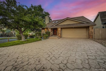 9896 E Maplewood Cir, Englewood, CO 80111