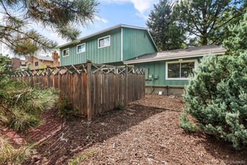2024 S Moline Way, Aurora, CO 80014