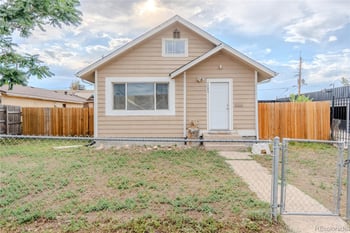 1525 Chester St, Aurora, CO 80010